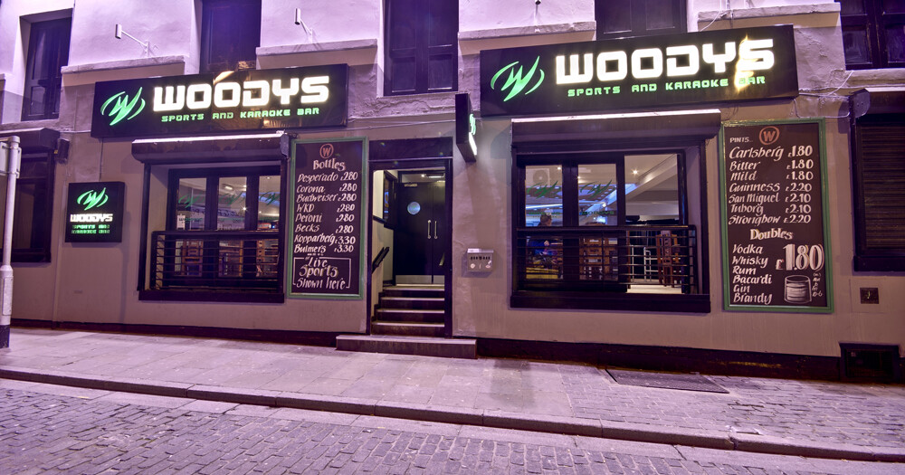 Woodys Sports & Karaoke Bar